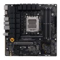 Descobre ASUS TUF B650M-E: desempenho DDR5 imbatível. Compra já!